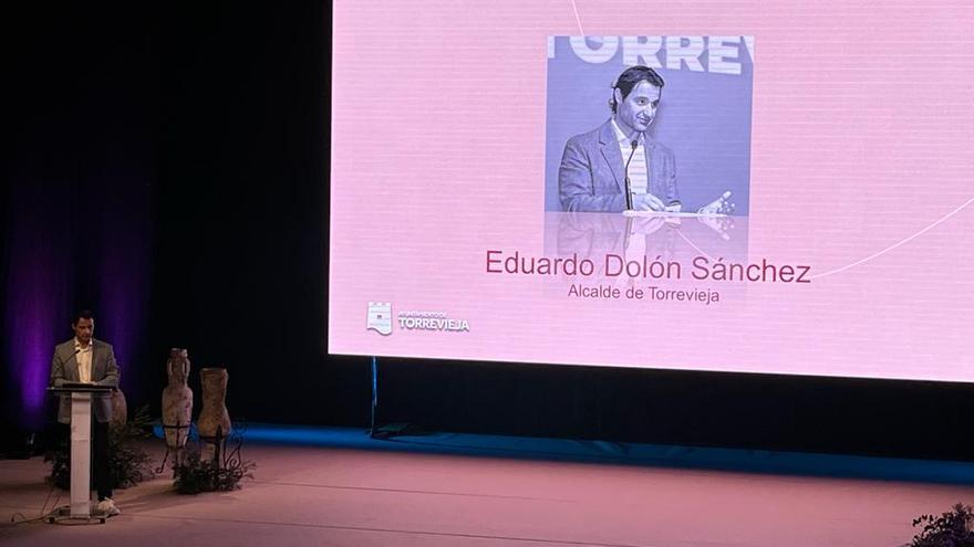 Presentación de la rehabilitación con la intervención del alcalde Eduardo Dolón