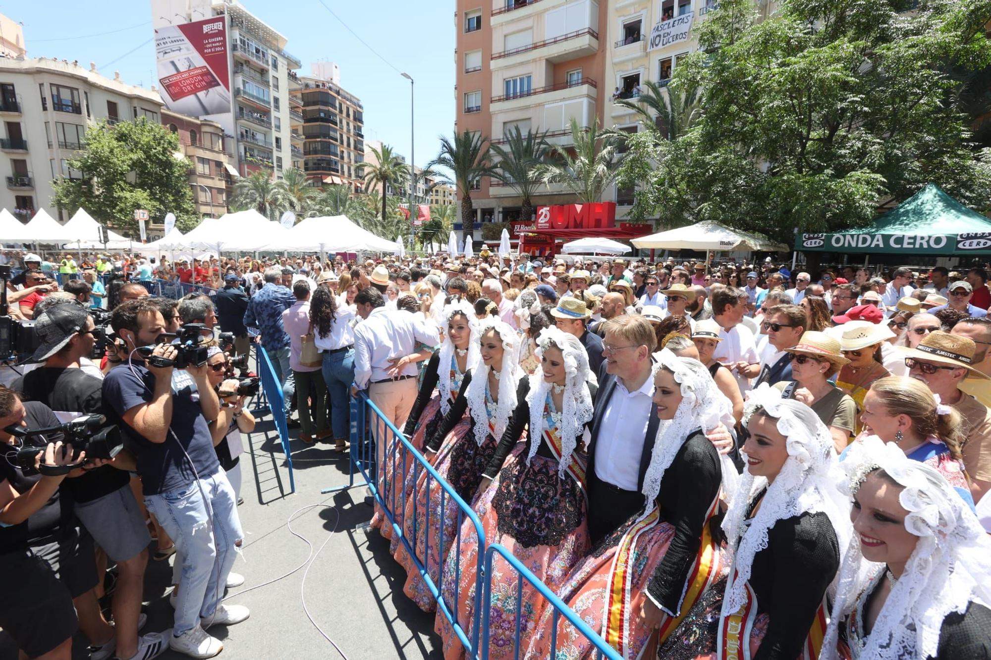 Las mejores imágenes de la mascletà del jueves en Luceros