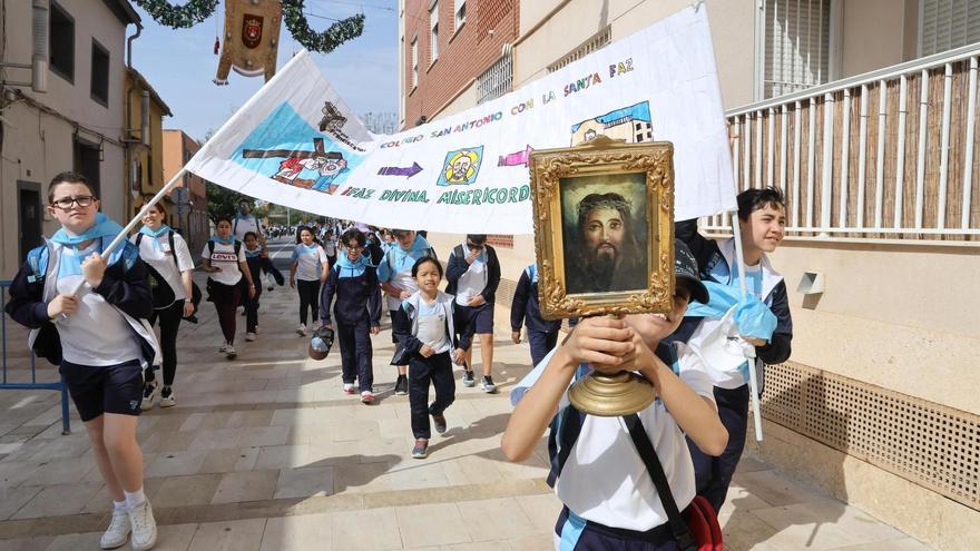 Gran participación en la Peregrina Escolar