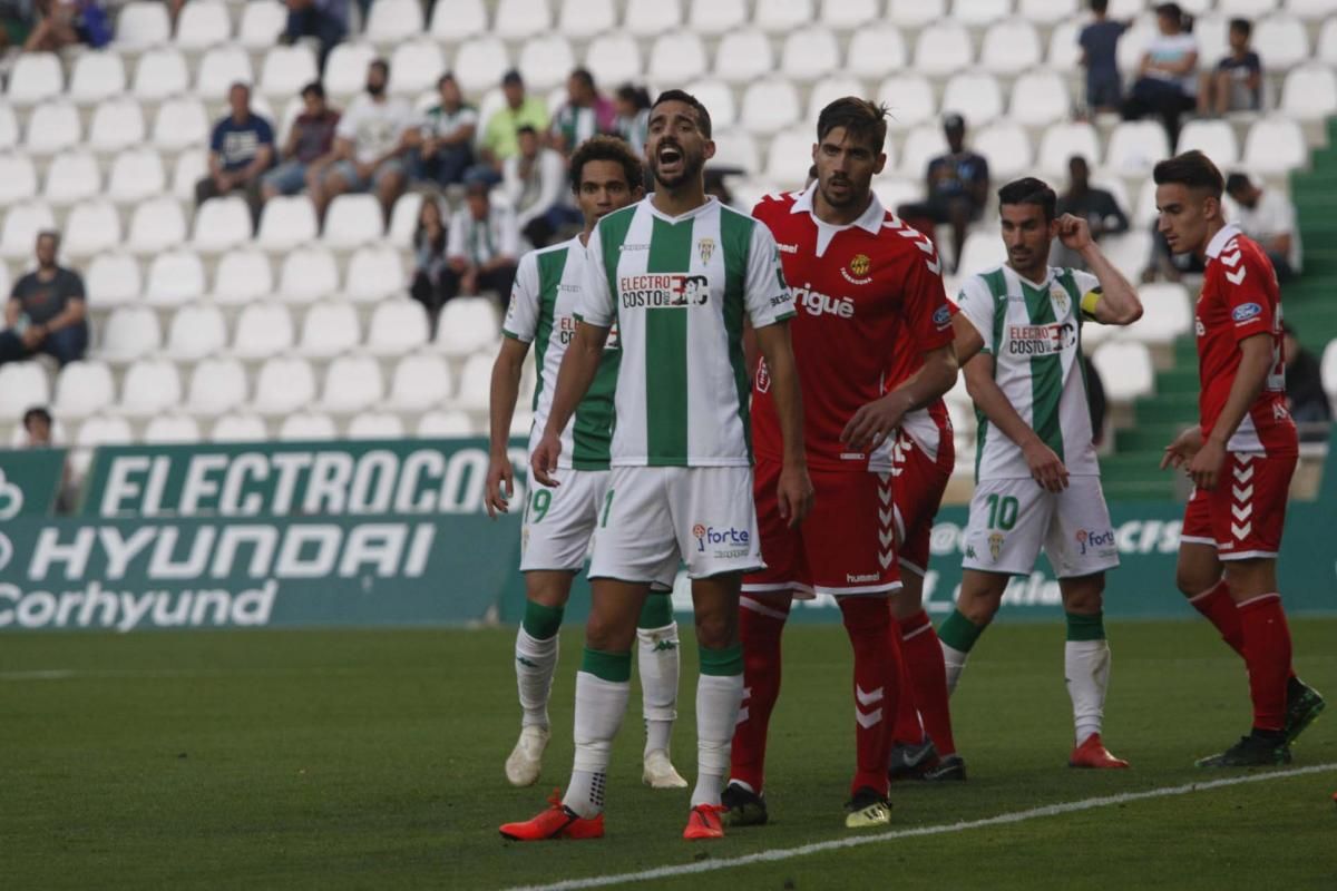 Las imágenes del Córdoba C.F.-Nastic