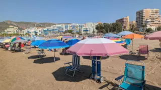 Los 'fantasmas' vuelven a una playa de Castellón: madrugones para clavar la sombrilla... y desaparecer