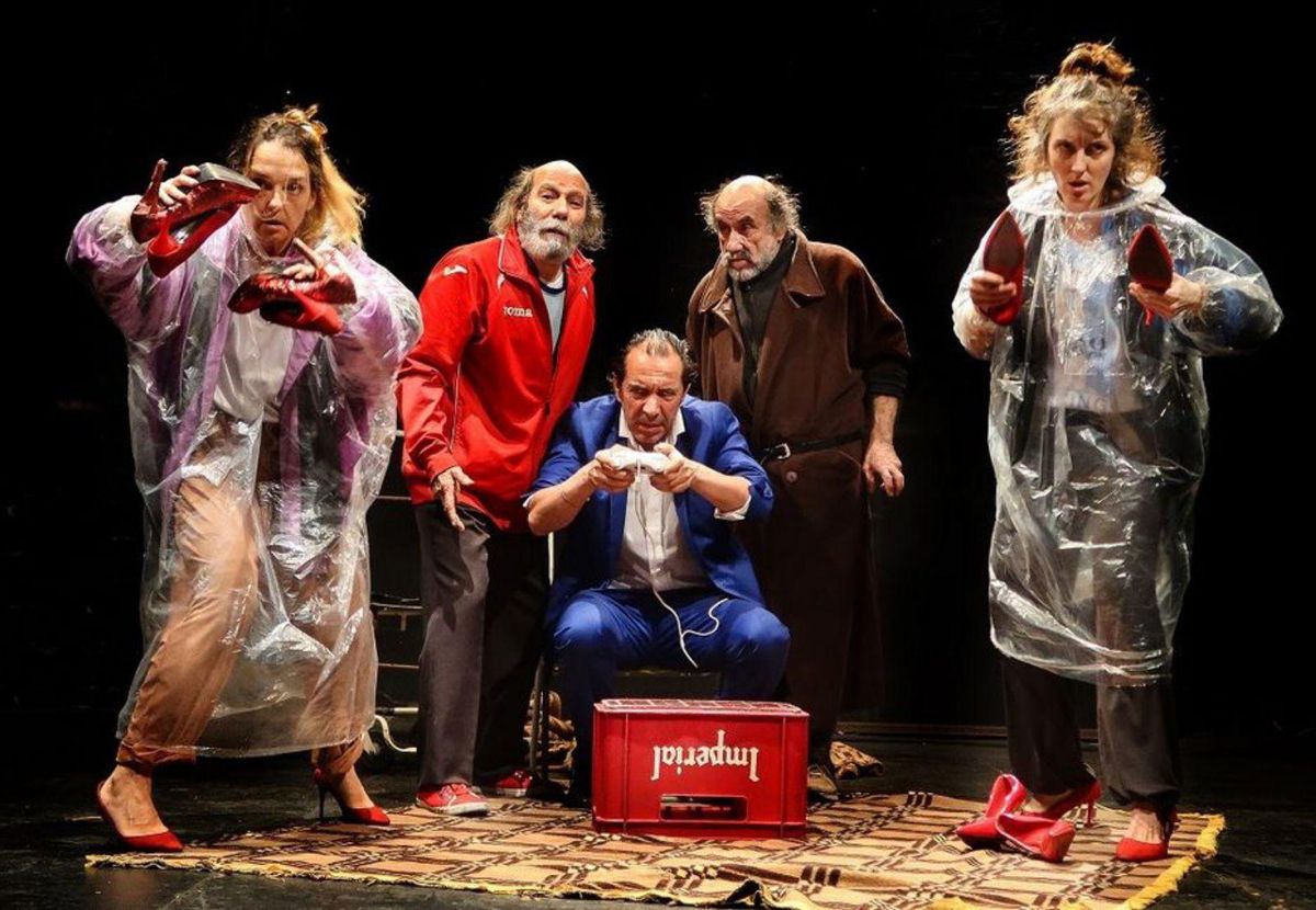 El elenco de la obra: Ingrid Magrinyá, Gaspar Campuzano, Francisco Sánchez, Enrique Bustos y Natalia Martínez. | La Zaranda