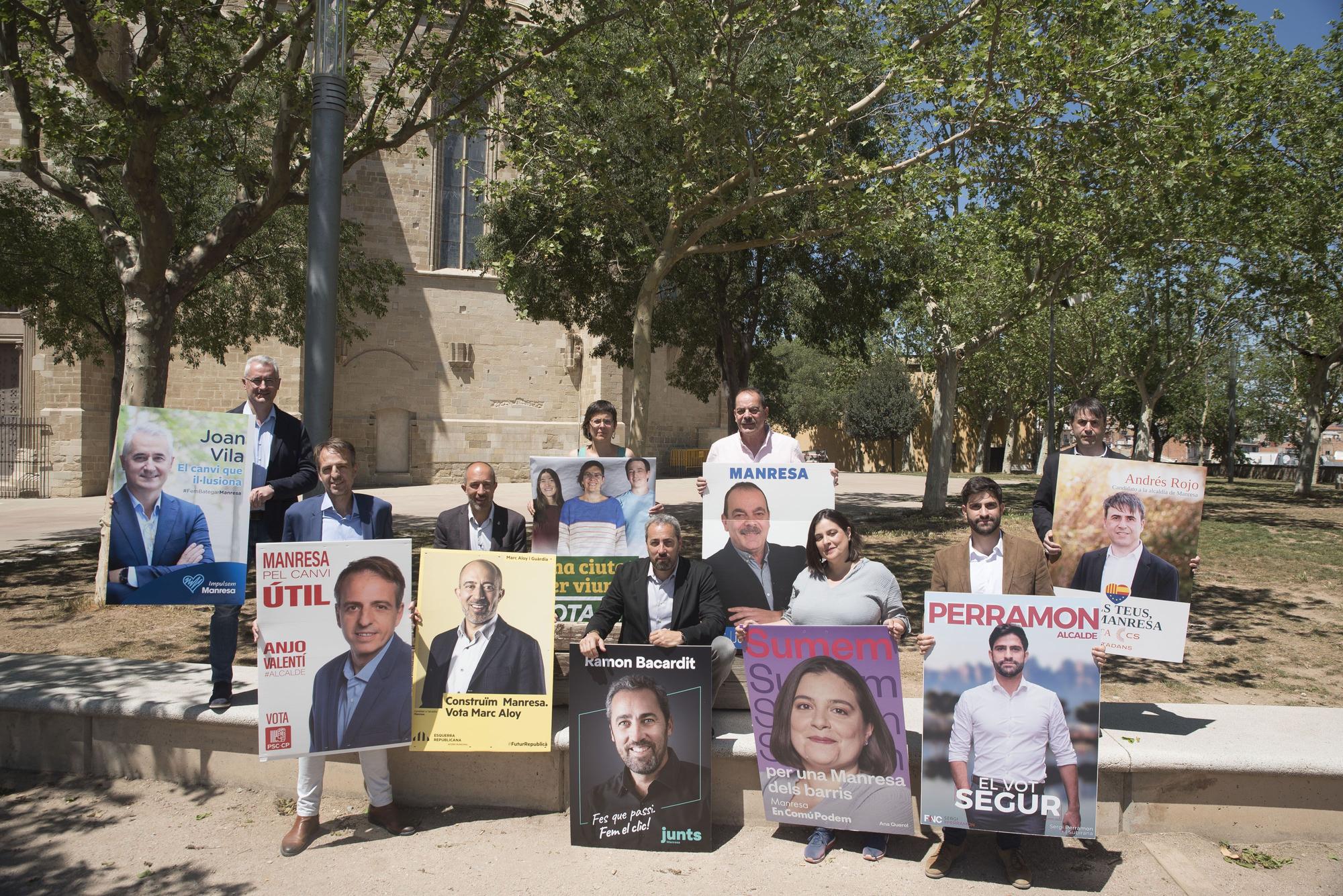 La cara divertida de  la foto dels candidats de Regió7