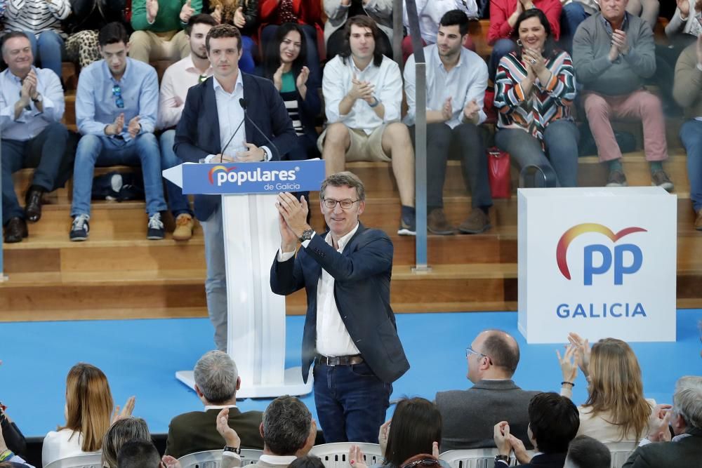 El presidente del Partido Popular lidera un acto en el Auditorio Mar de Vigo en el que estuvo arropado por Alberto Núñez Feijóo, Alfonso Rueda, Ana Pastor o Elena Muñoz.