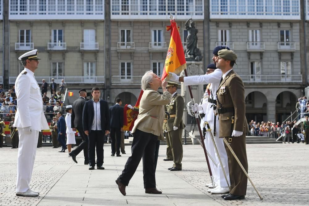 Ceremonia civil de jura de bandera en María Pita