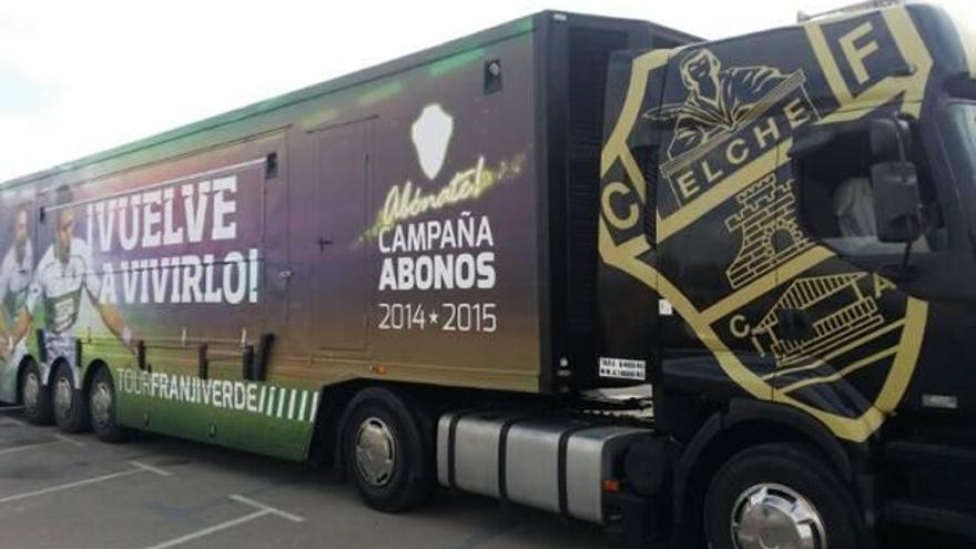 «Vuelve a vivirlo» será el lema de la campaña de abonos del Elche