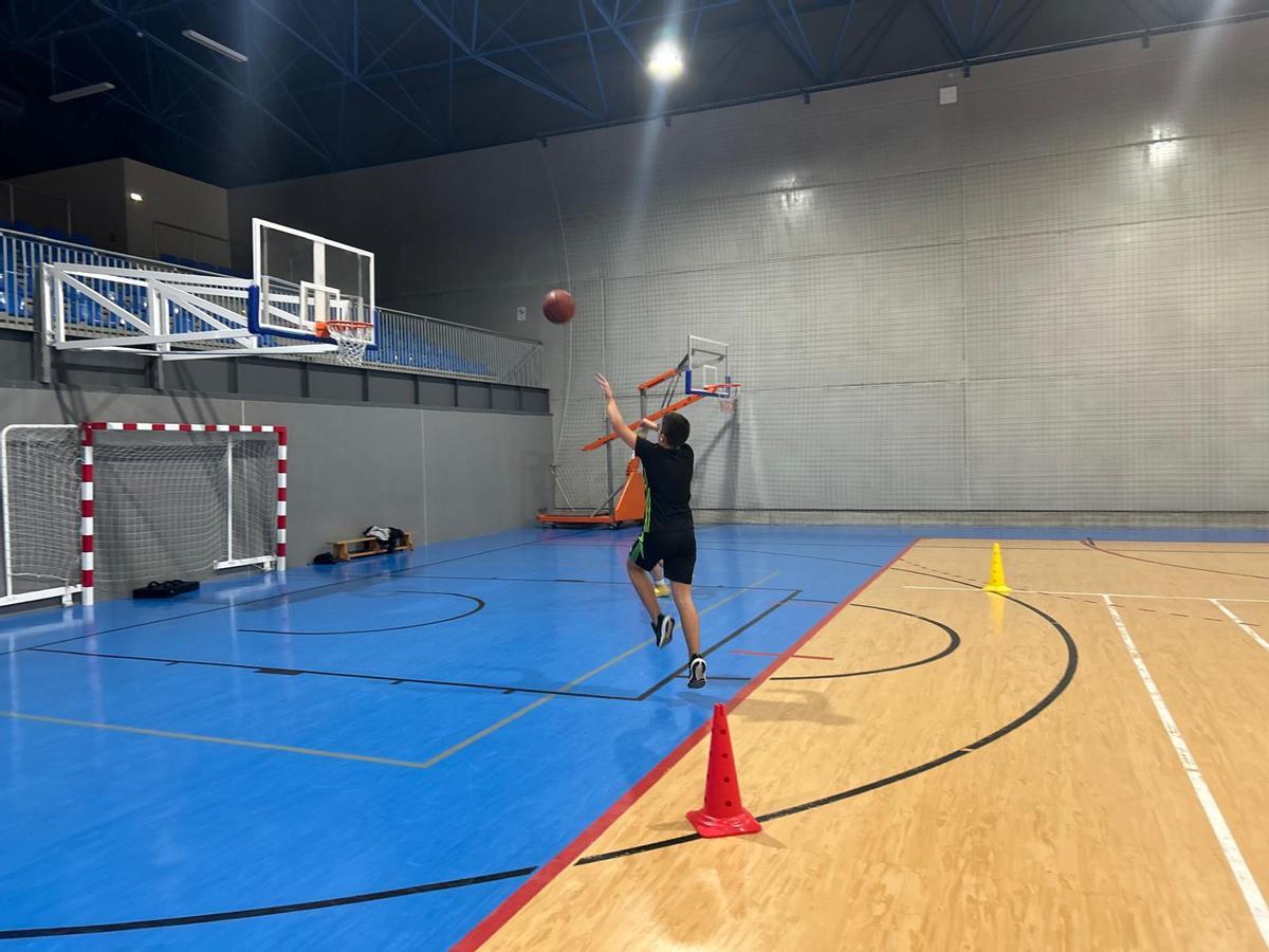 Entrenamiento del Club Baloncesto Siero