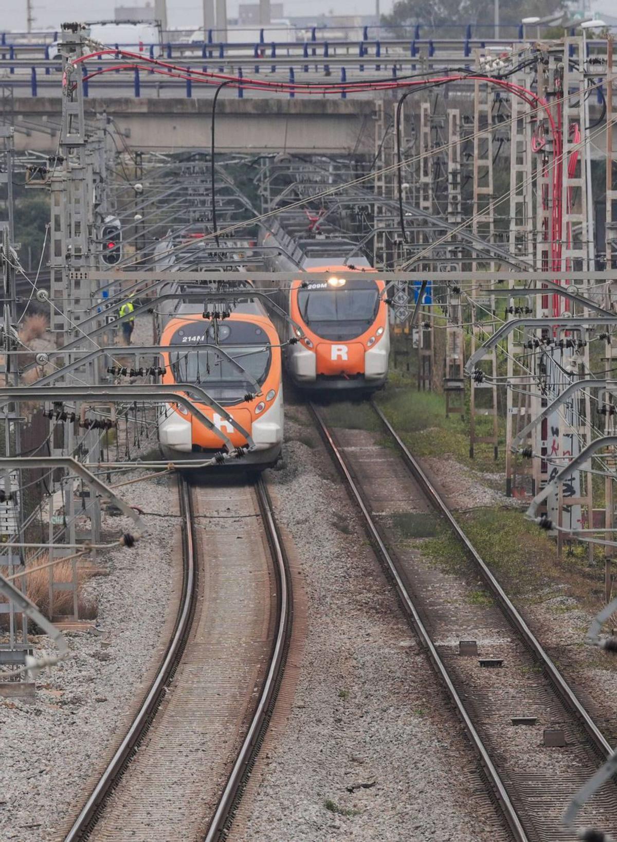 El Govern donarà avui llum verda a dos intercanviadors ferroviaris al Vallès El Govern donarà avui llum verda a dos intercanviadors ferroviaris al Vallès