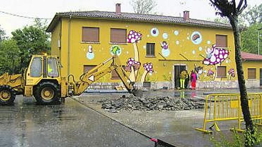 El edificio en el que se habilita la escuela de hasta 3 años de Cangas.