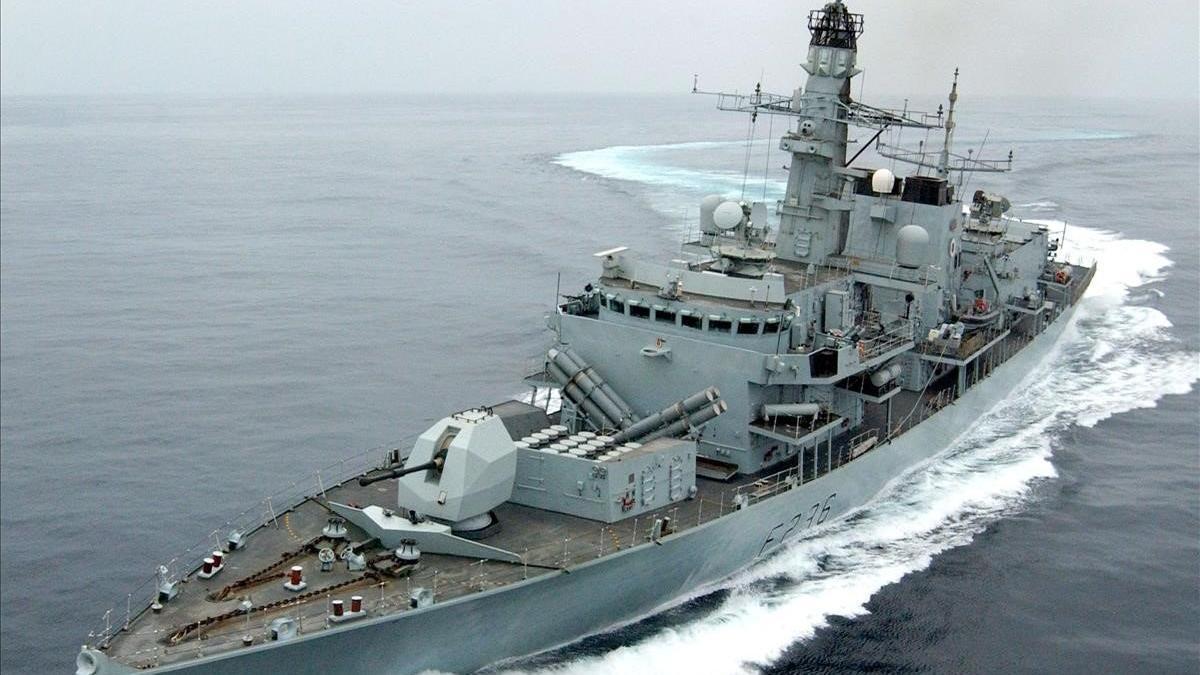 El incidente obligó la intervención de la fragata 'HMS Montrose'.