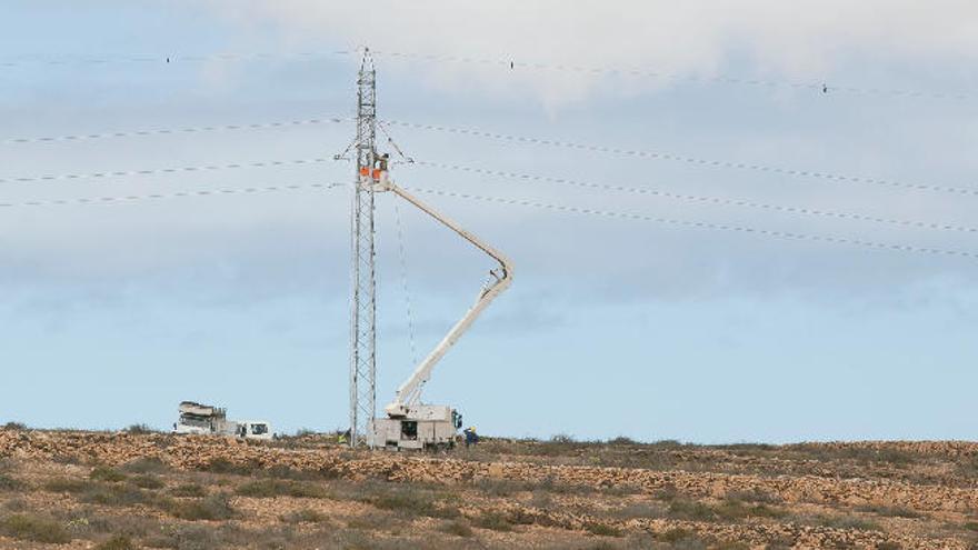 El parón a la alta tensión pone en jaque el impulso eólico en Fuerteventura