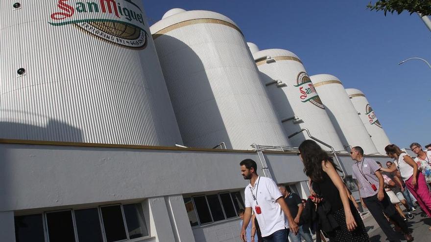 Una de las visitas que estuvieron en agosto conociendo la fábrica de cervezas de San Miguel.