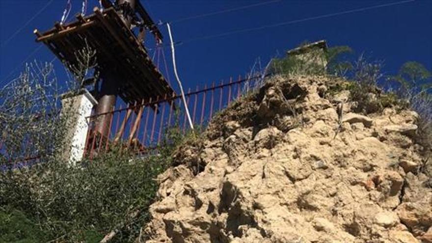 El parque multiaventura no podrá abrir si no se repara la muralla