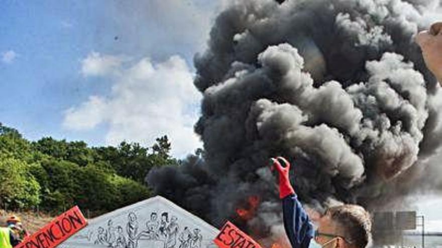 Protesta contra el cierre de Alcoa.