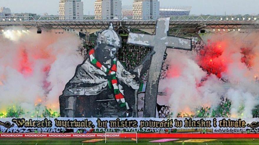 Los ultras del Legia atemorizan Madrid