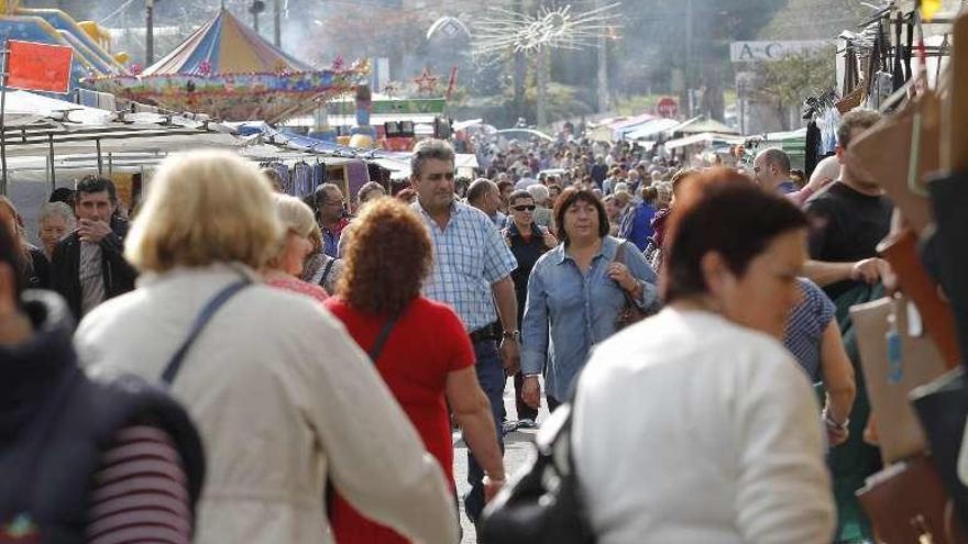 Mercadillo del alto de San Cosme, en Zamáns. // FdV