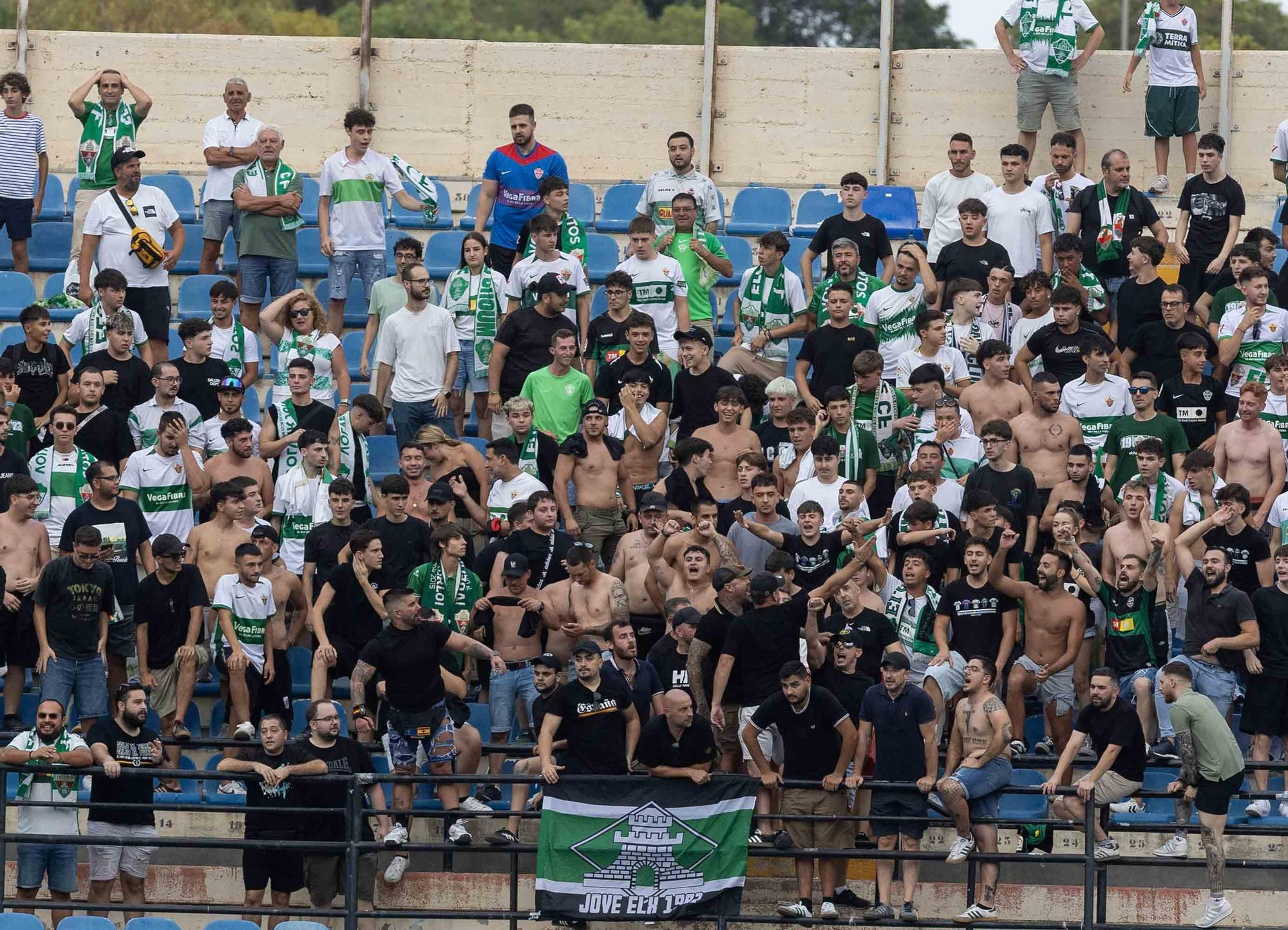 El Hércules se impone 2-0 al Elche en un derbi de nivel en el Rico Pérez