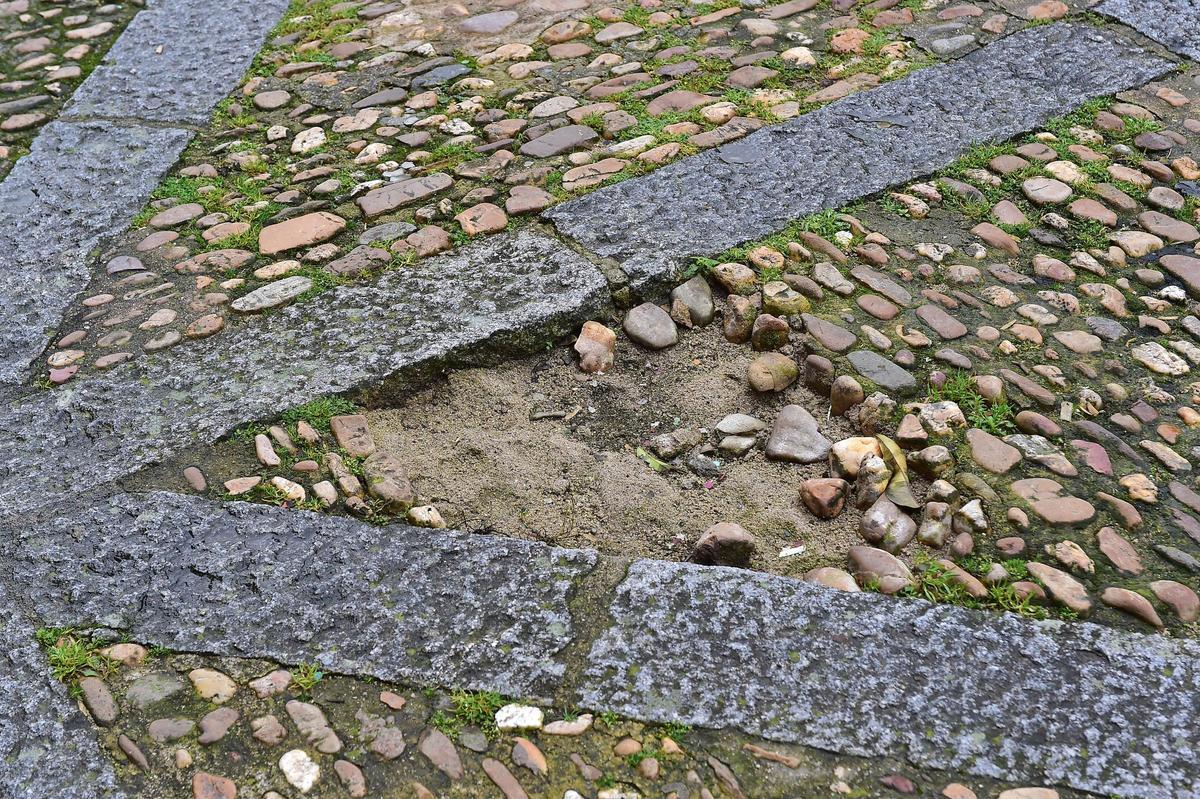 Fotogalería | Pavimento en mal estado en Plasencia