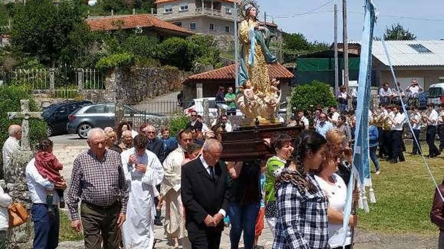 Un momento de la procesión. // FdV