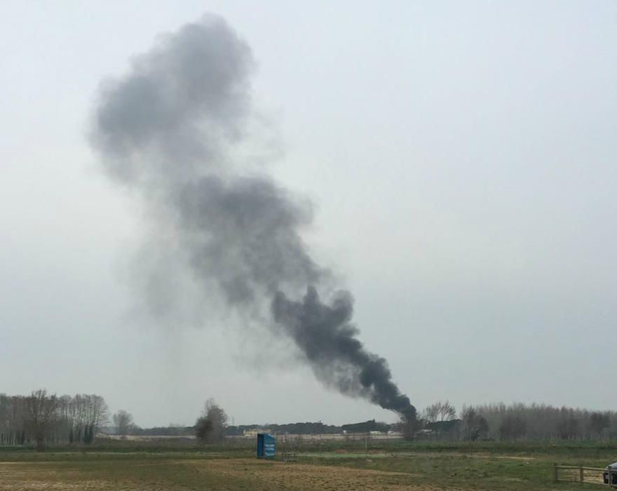 Accident de trànsit entre dos camions a l'N-II a Maçanet