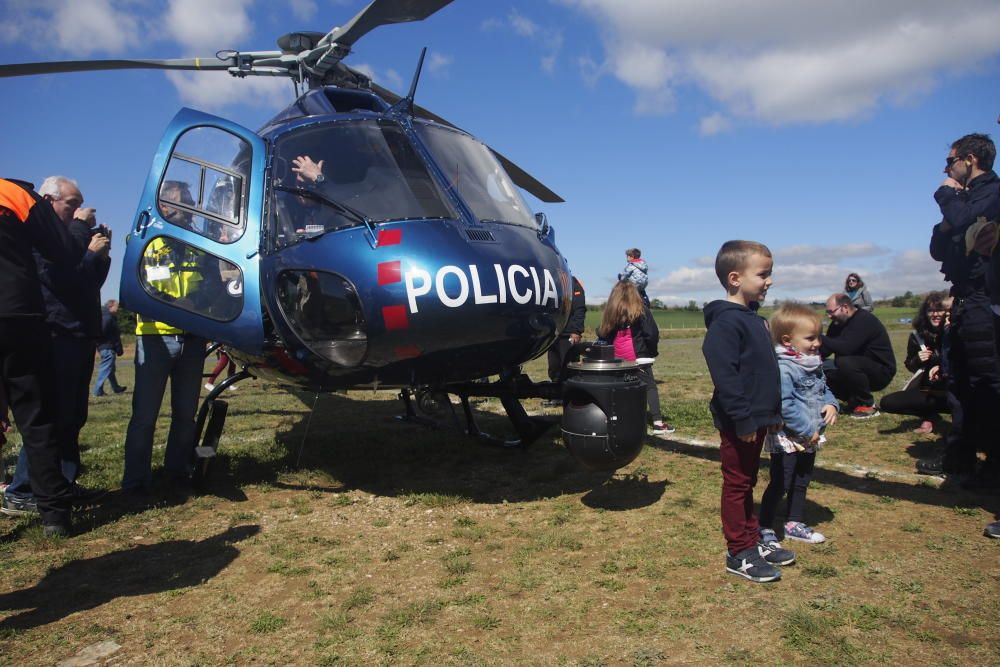 La 27a edició de l'Aerosport atreu un miler de persones