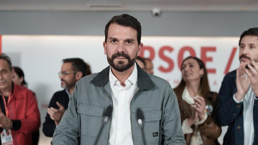 El nuevo líder del PSOE extremeño carga contra la investidura de Guardiola: 