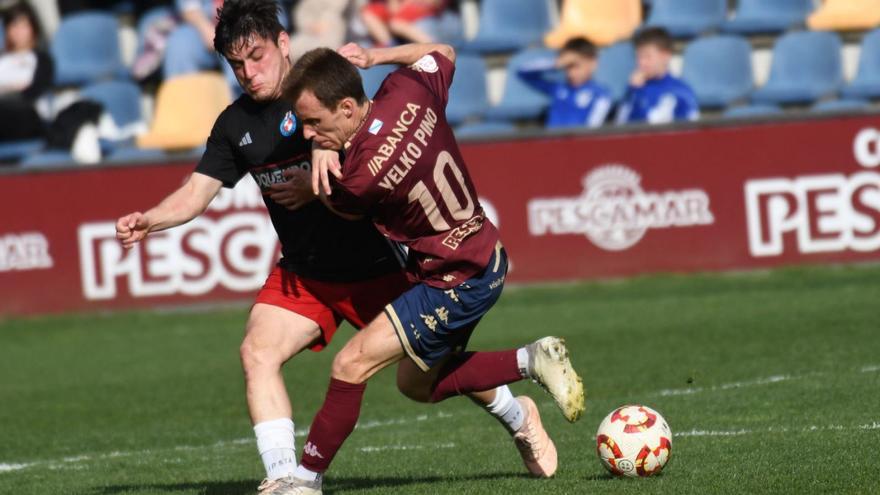 El Llanera pierde con galones ante el líder (2-0)