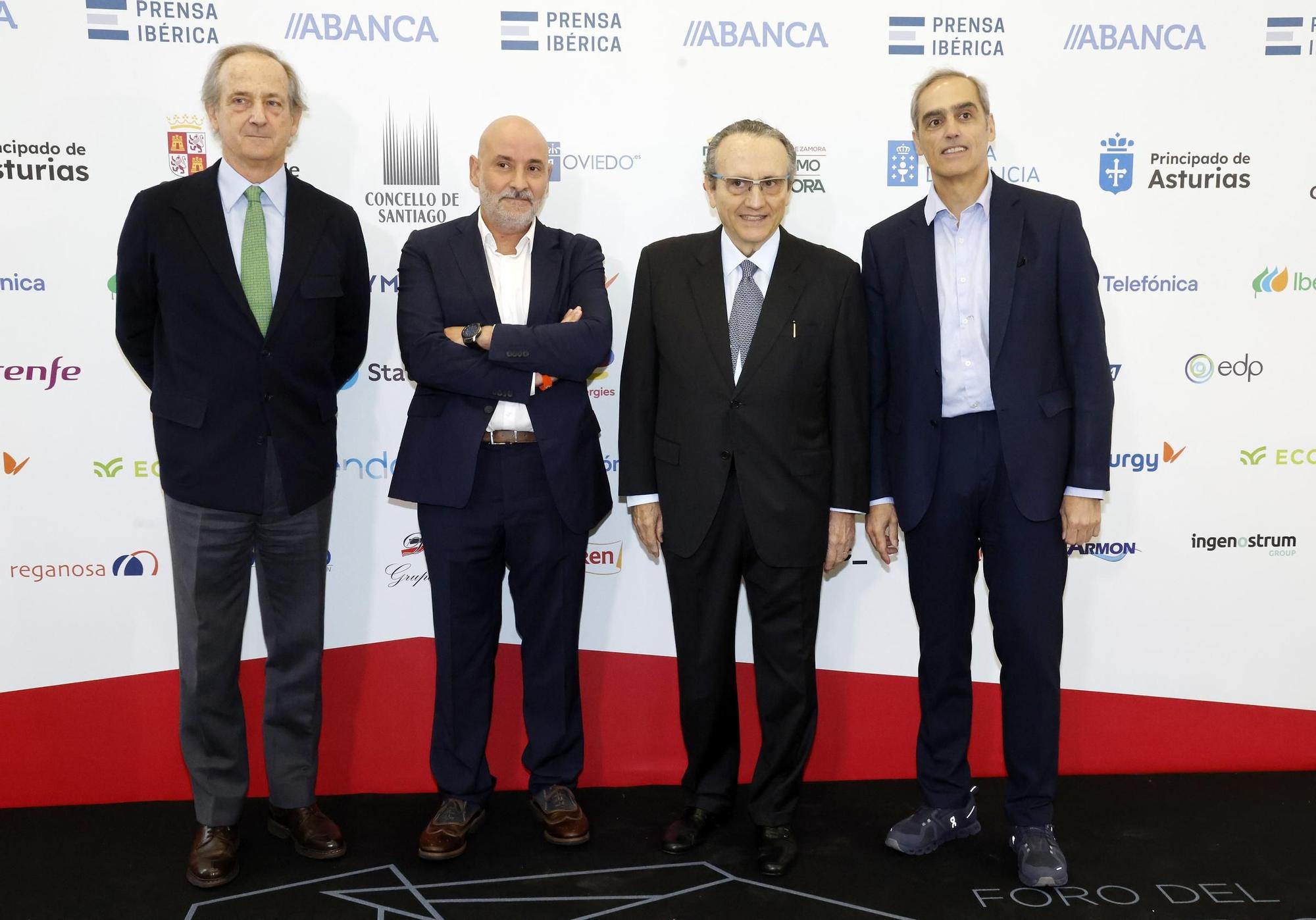 El poder político y empresarial se cita en Santiago