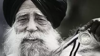 Fallece atropellado a los 114 años Fauja Singh, el maratoniano más longevo del mundo