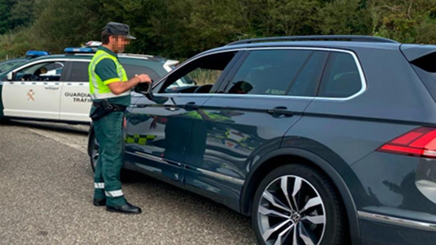 Interceptan en Ourense a un Porche  circulando a 215 km/h por la autovía