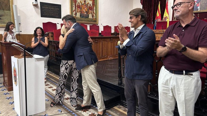 El Ayuntamiento de Elche estabiliza a tiempo a 440 interinos