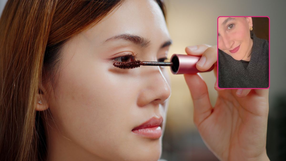 Máscara de pestañas burdeos para un maquillaje de ojos natural