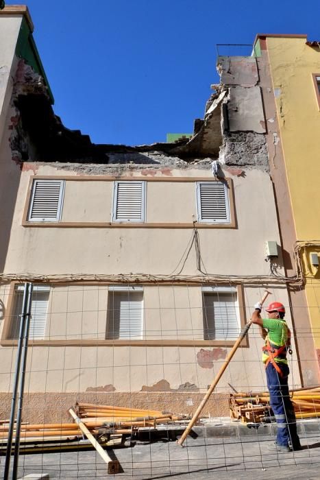 APUNTALADO DEMOLICIÓN CASA AGÜIMES EXPLOSIÓN