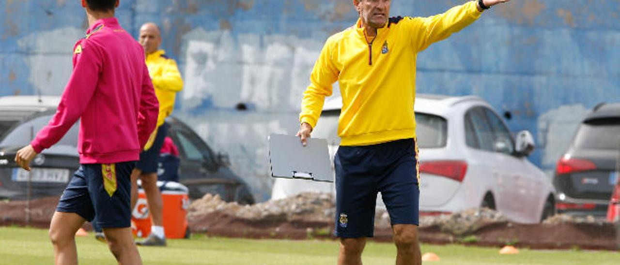 Quique Setién:&quot;Si ganamos al Rayo nos va a reforzar para el futuro&quot;