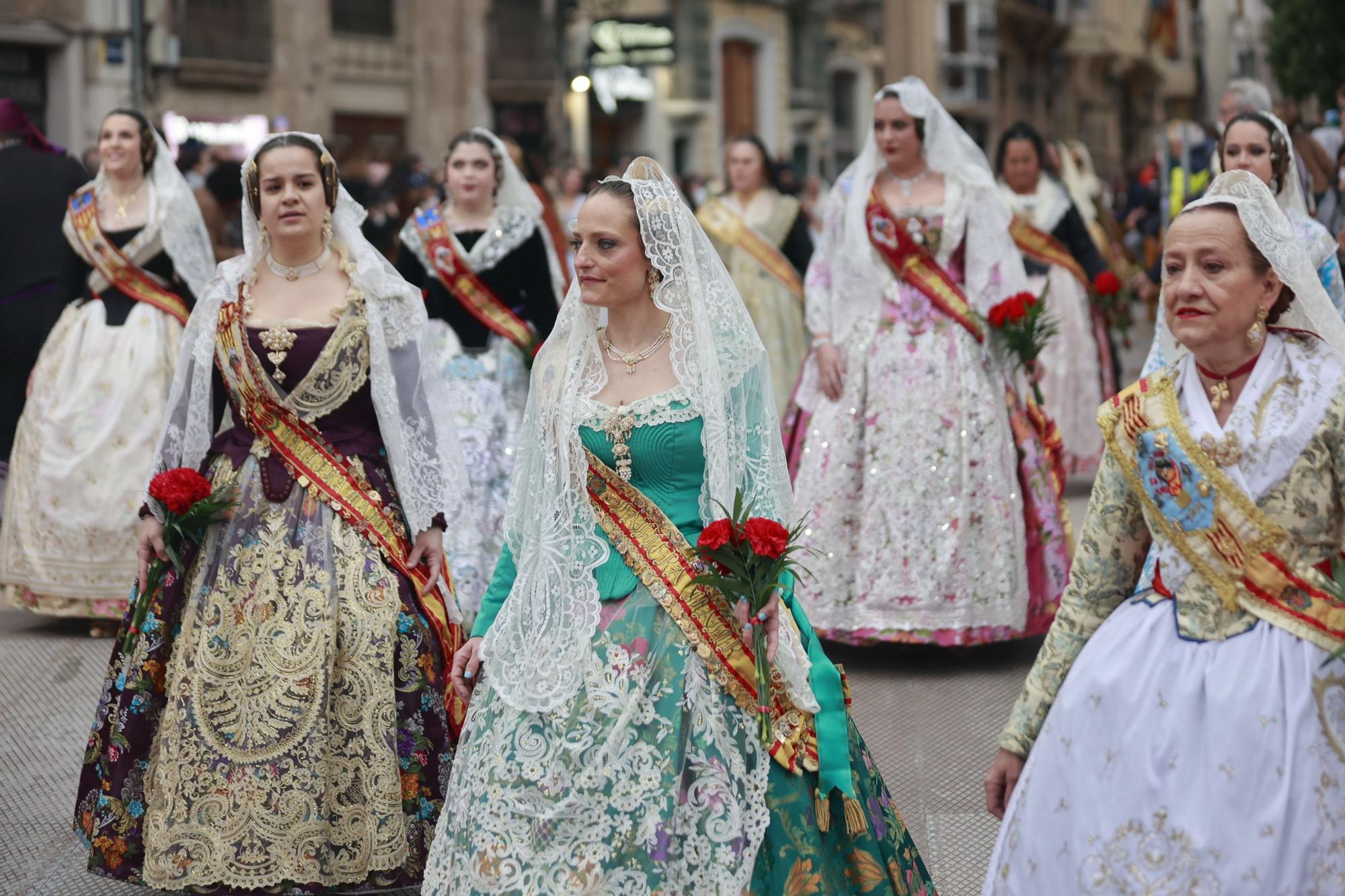 Búscate en el segundo día de ofrenda por la calle Quart (entre las 18:00 a las 19:00 horas)