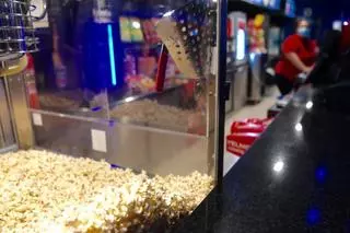 Yelmo cierra sus cines en Los Rosales, los más antiguos en activo en A Coruña