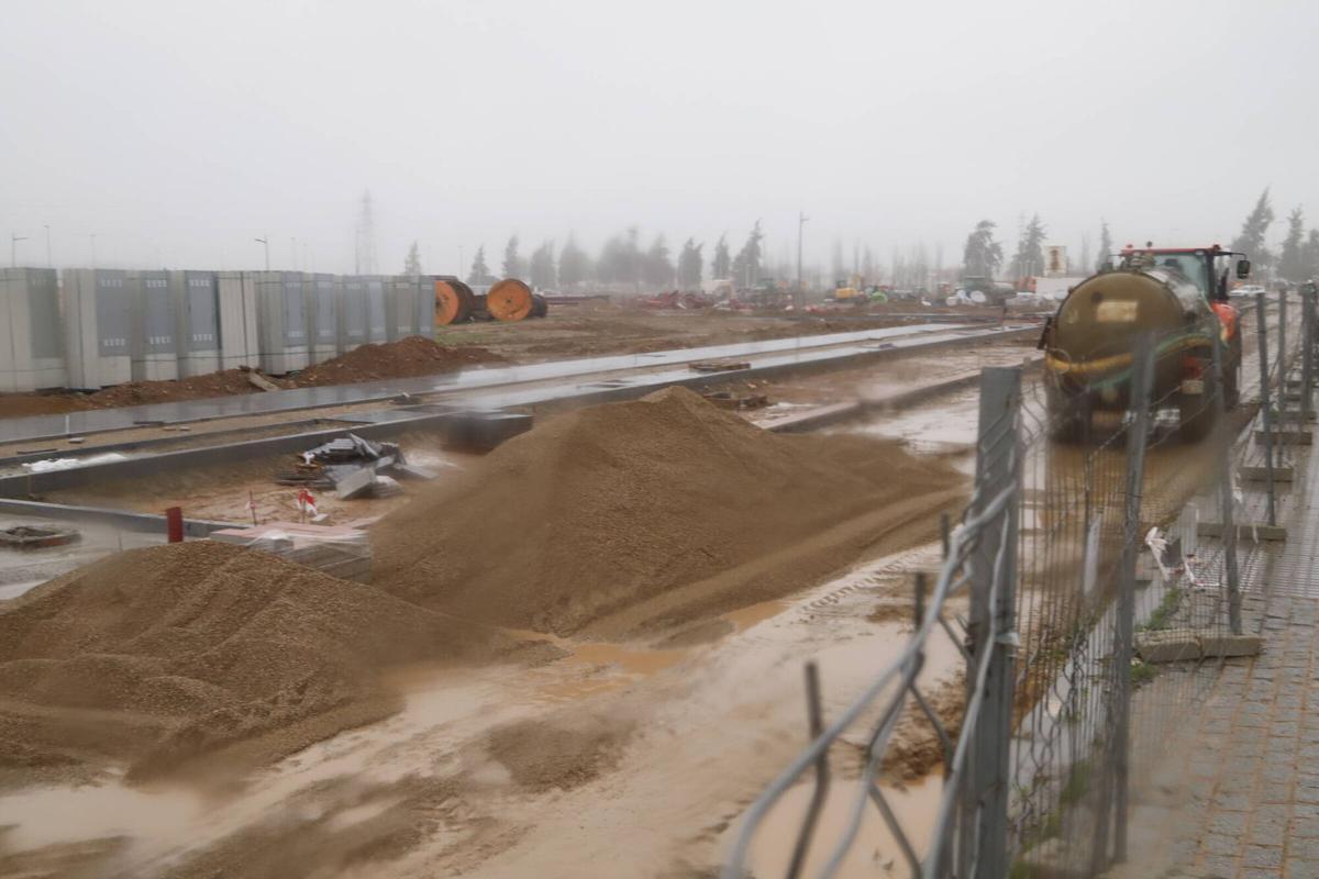 A.J.González Córdoba Daños por la lluvia en urbanización Huerta Santa Isabel oeste
