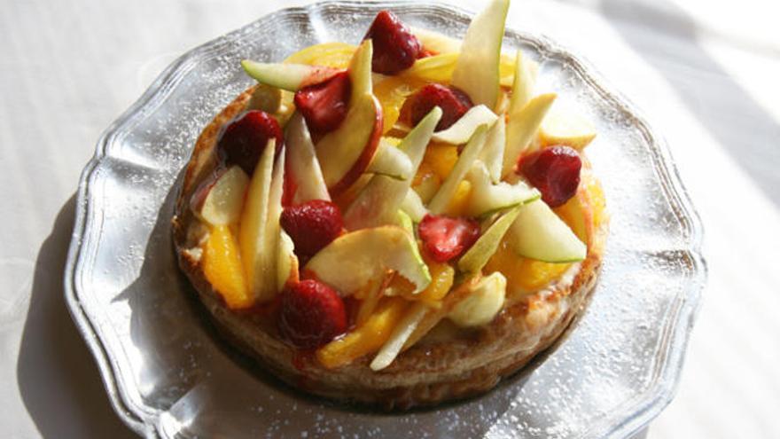 Una exquisita tarta frutal.