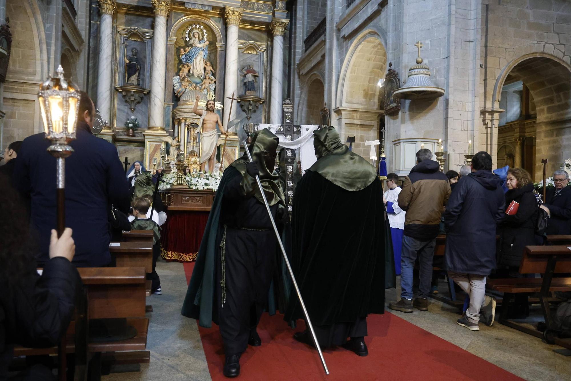 Así ha sido la procesión del Cristo Resucitado en Santiago