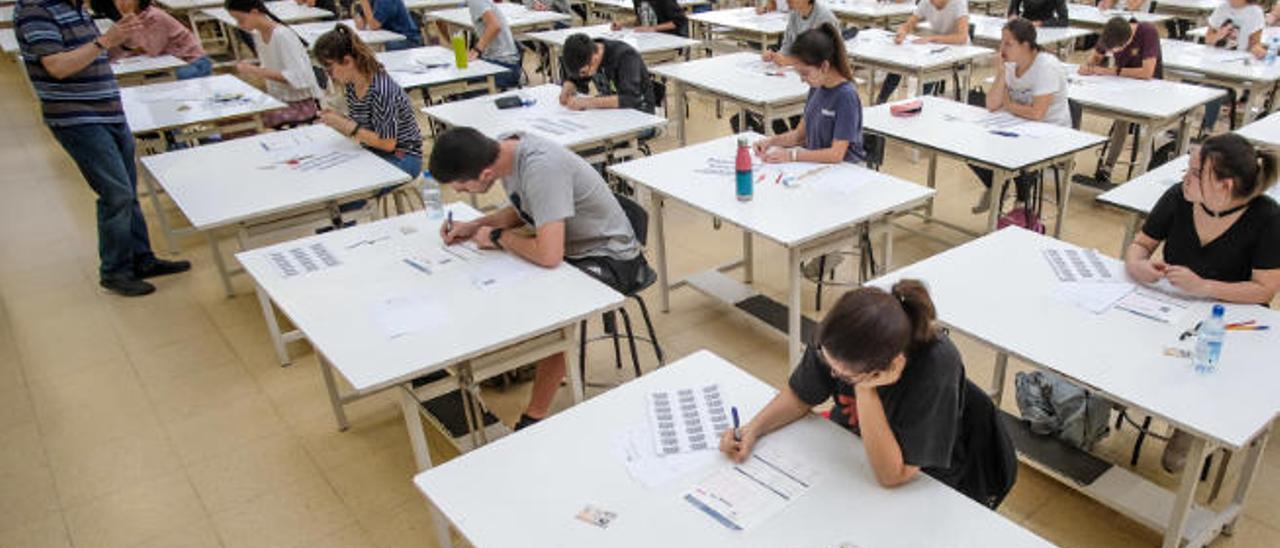 Imagen de las pruebas de acceso a la universidad, EBAU, en junio del pasado año en el Campus de Tafira.