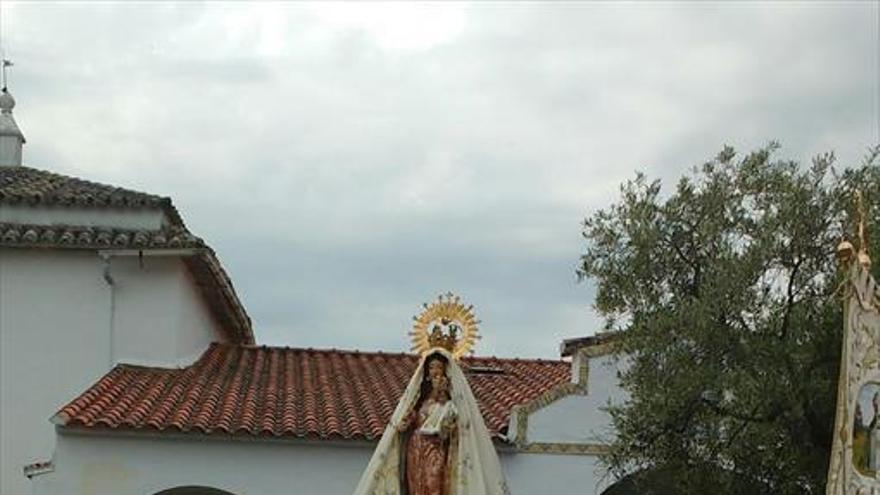 Celebran actos en honor a la virgen de tebas