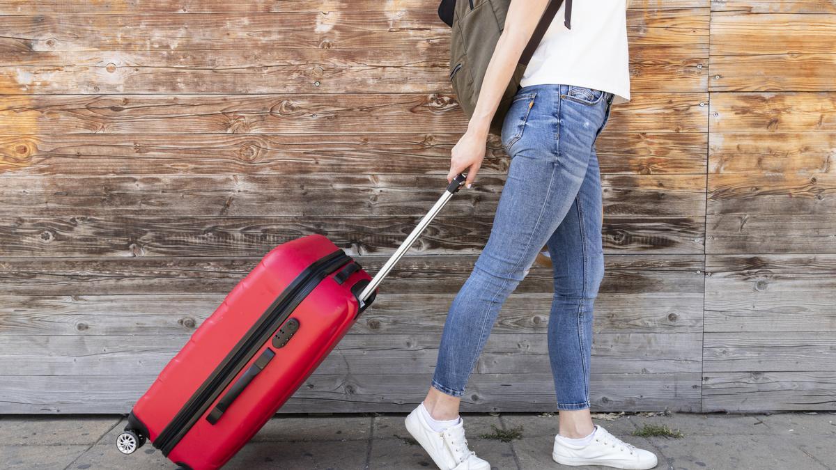 Vueling, sobre pagar por llevar la maleta en cabina: Va a favor