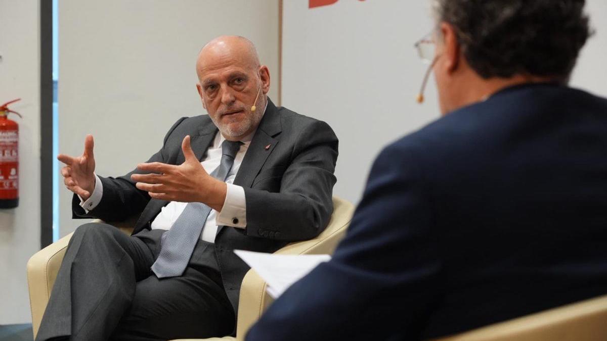 Javier Tebas durante su presencia en Los Desayunos de La Crónica de Badajoz.