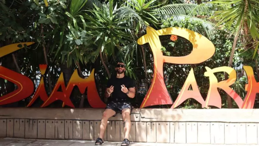 Los artistas del RBF Tenerife, en el Siam Park