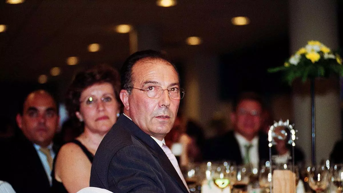 Cayetano López, premio 2002