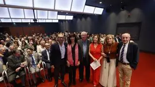 El Colegio Meres celebra sesenta años con su historia recopilada por la profesora Ana García de Loza