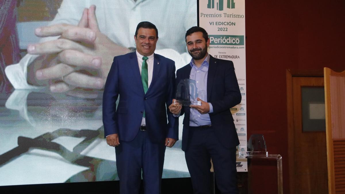 Felipe Sánchez Barba, alcalde de Guadalupe, y lo recoge Alejandro Hernández.