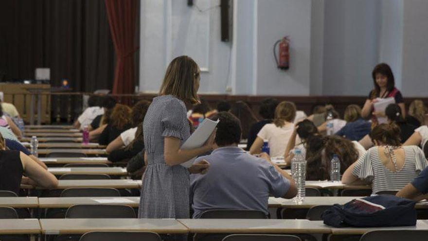 Las oposiciones docentes quedan aplazadas para 2021 por el coronavirus