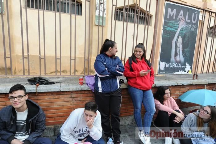 Colas para el concierto de Malú