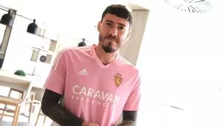 Cristian Álvarez: "Cada vez siento más pasión por este club, mi sueño es retirarme en el Real Zaragoza"